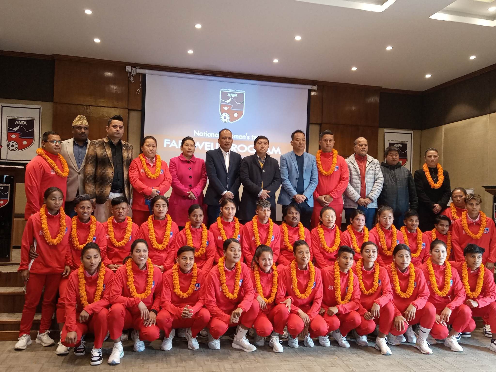 भारतसँग मैत्रीपूर्ण फुटबल खेल्ने नेपाली टिमको बिदाइ